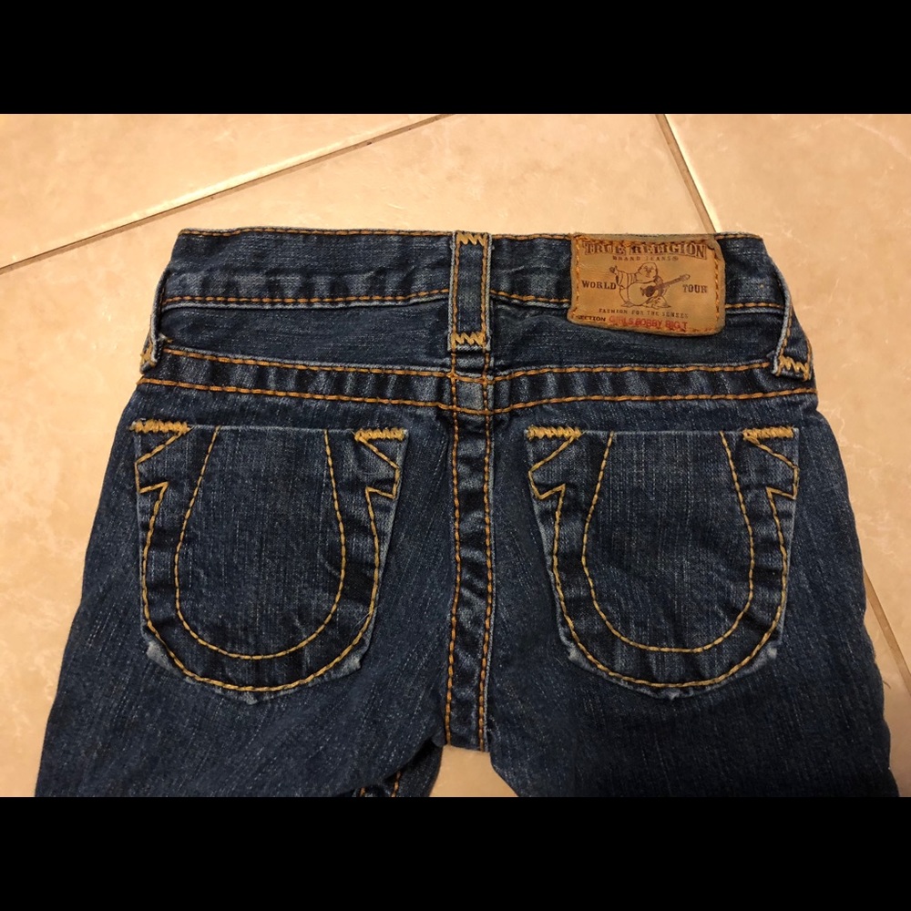 Girls size 6 true religion boot cut jeans